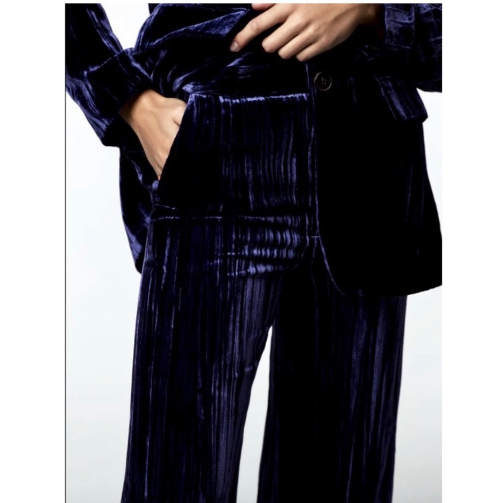Dark blue velvet